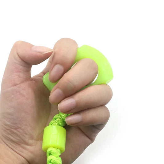 Herramienta de Supervivencia Nocturna - Anillo Protector y Llavero EDC