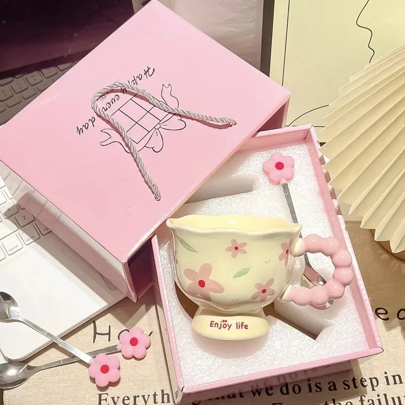 Taza de Café de Lujo con Diseño Floral - Souvenir de Cerámica Premium