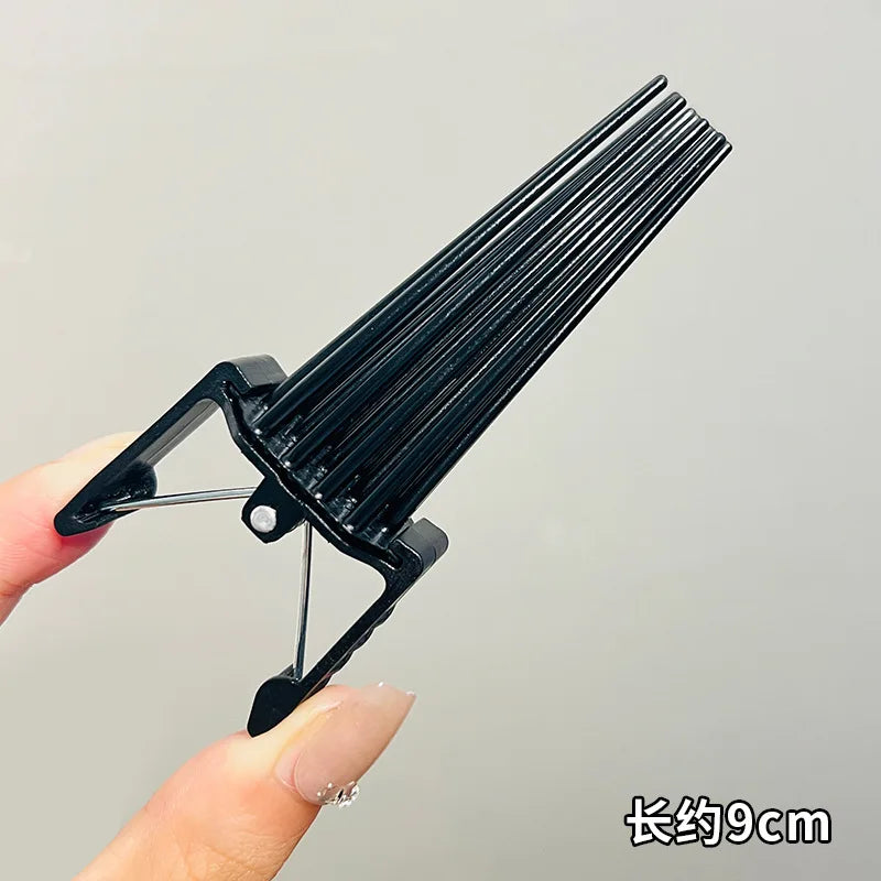 Fringe Clip with Volumizing and Curling Effect – Heatless Root Lift for Women. Natural Hair Care Styling Tool