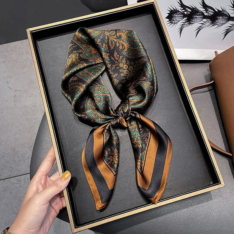 Pañuelo Elegante Tipo Seda Cuadrado para Mujer - Estilo Chic