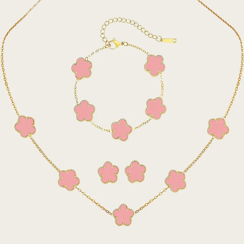 Set de Joyería Trébol Elegante – Collar, Pulsera y Aretes