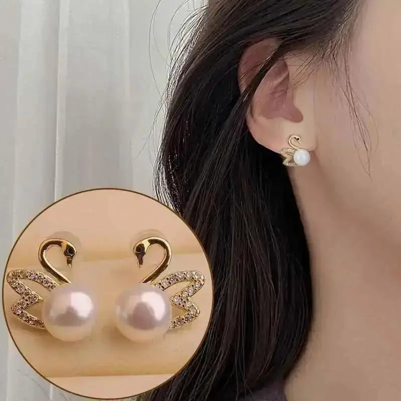 Aretes Tulipán con Moño – Plata y Flor Blanca, Elegantes