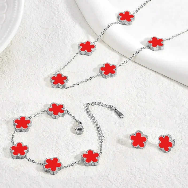 Set de Joyería Trébol Elegante – Collar, Pulsera y Aretes