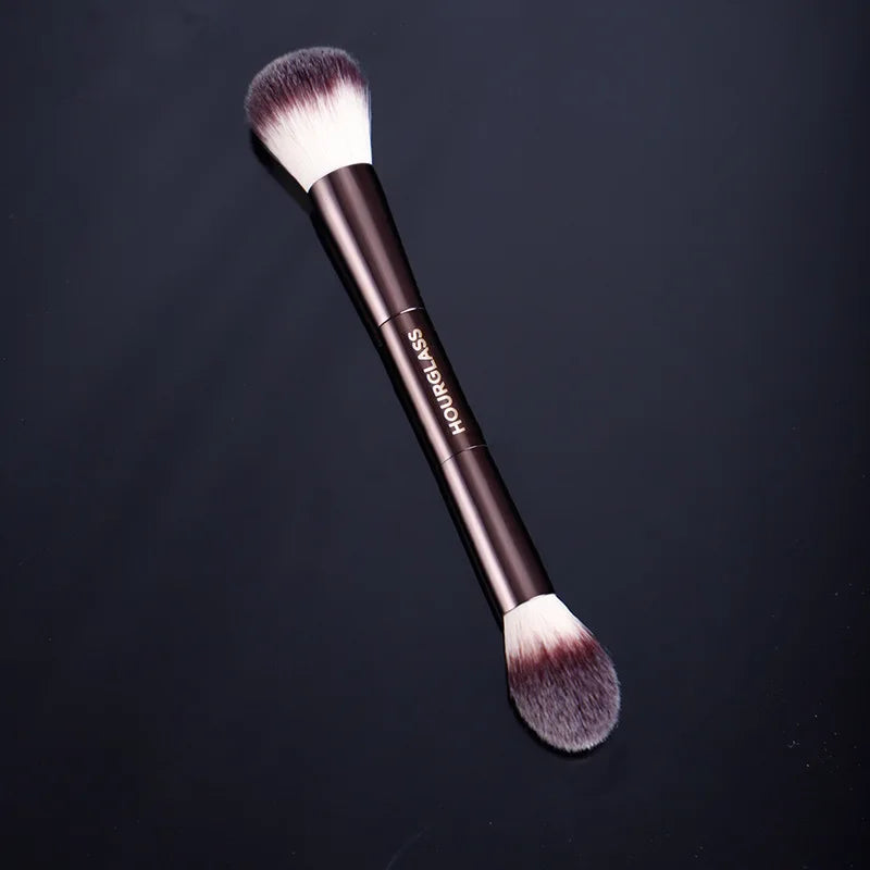 Brocha Doble para Rostro – Acabado Profesional y Precisión Total