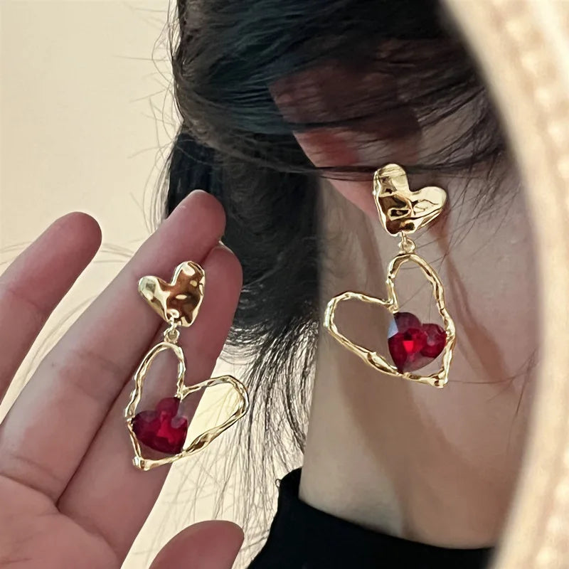 Aretes Elegantes – Joyería para Mujer, Diseño Femenino de Lujo