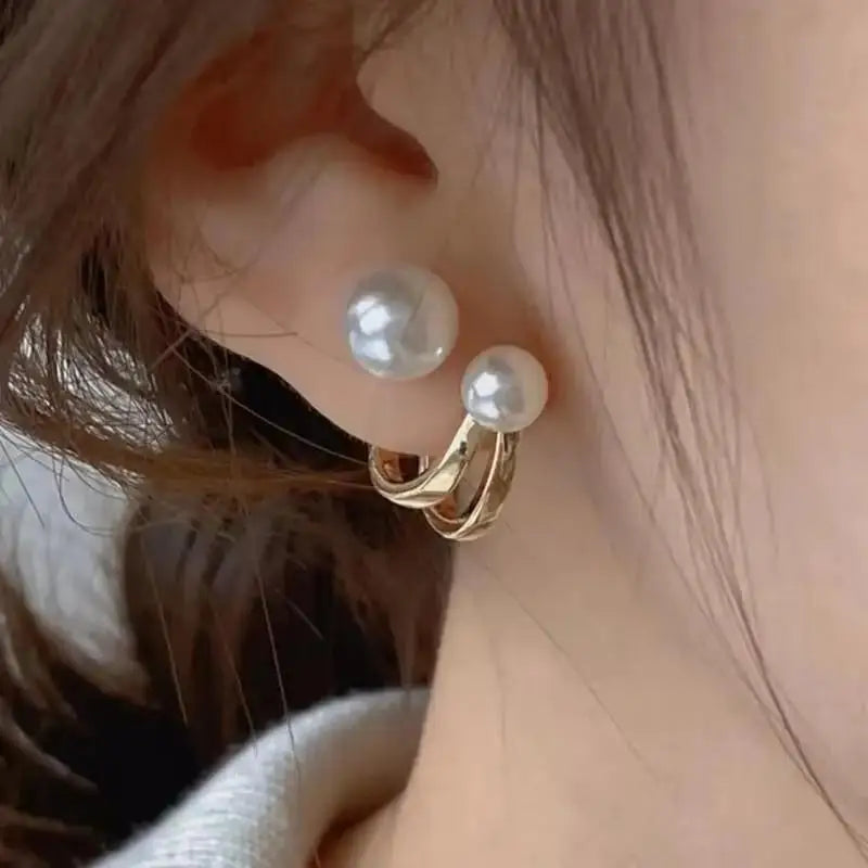 Aretes Tulipán con Moño – Plata y Flor Blanca, Elegantes