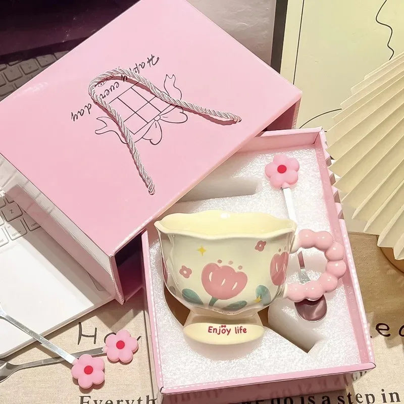 Taza de Café de Lujo con Diseño Floral - Souvenir de Cerámica Premium