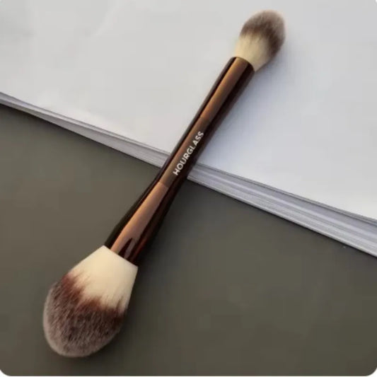 Brocha Doble para Rostro – Acabado Profesional y Precisión Total