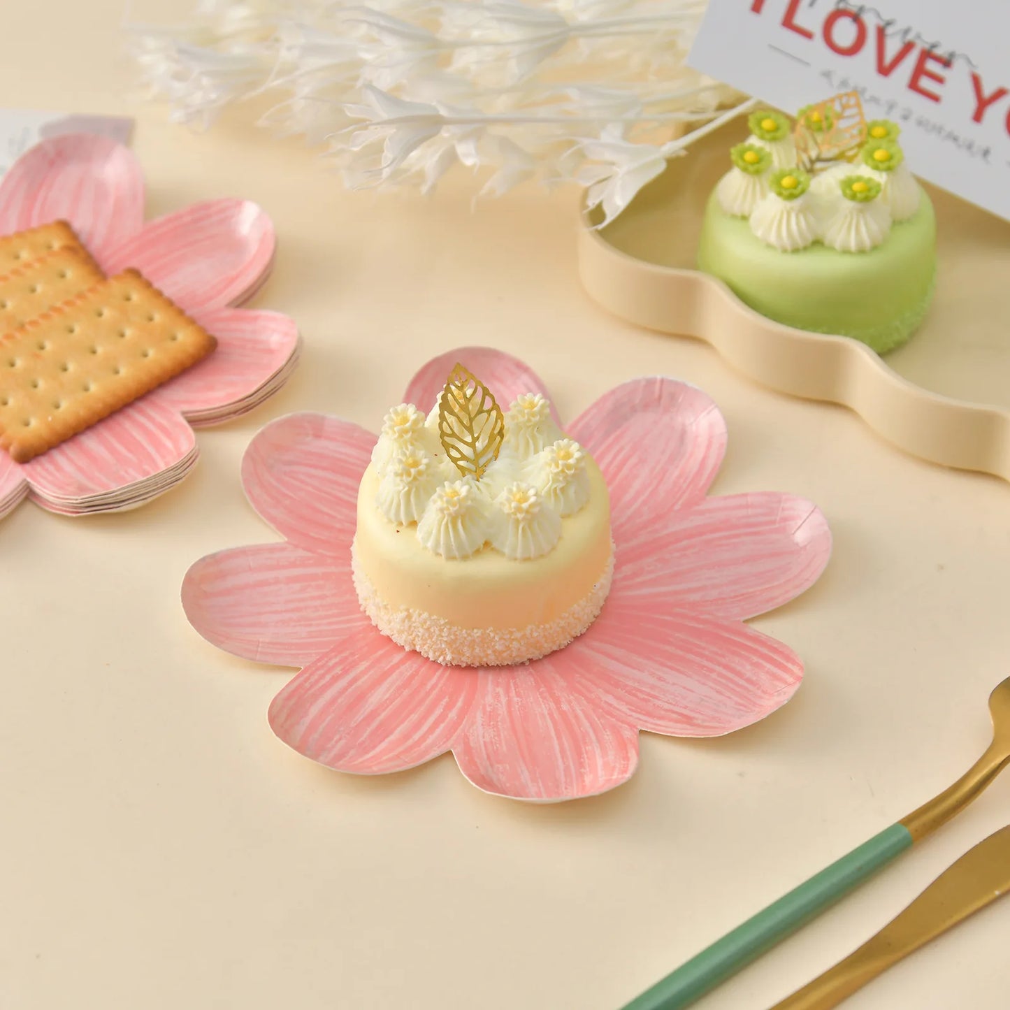 Platos Desechables en Forma de Margarita – Vajilla Floral para Fiesta (10 piezas)