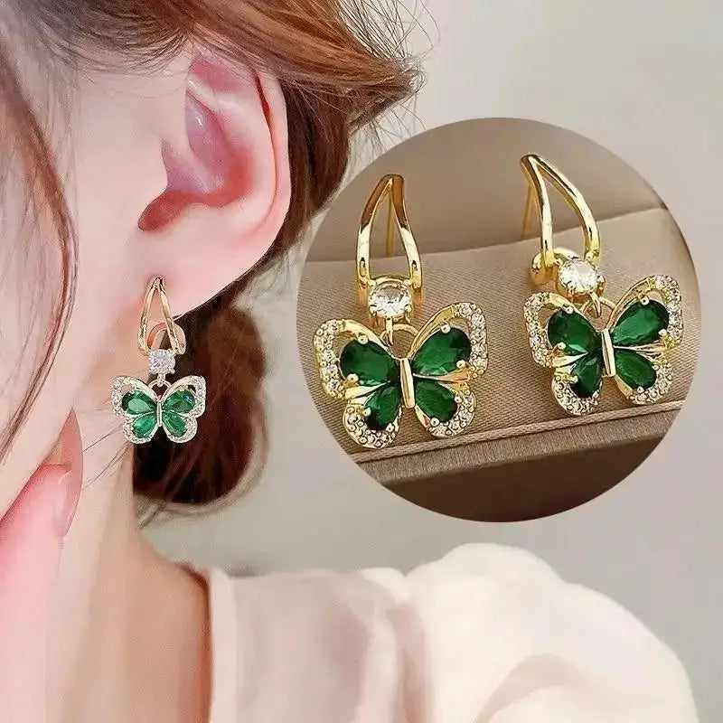 Aretes Tulipán con Moño – Plata y Flor Blanca, Elegantes