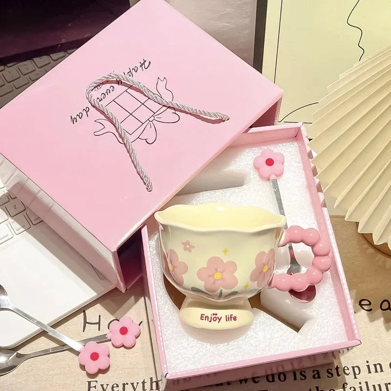 Taza de Café de Lujo con Diseño Floral - Souvenir de Cerámica Premium
