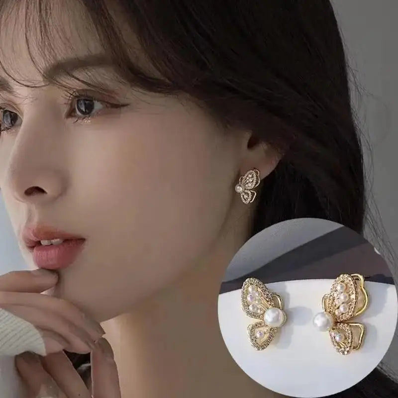 Aretes Tulipán con Moño – Plata y Flor Blanca, Elegantes