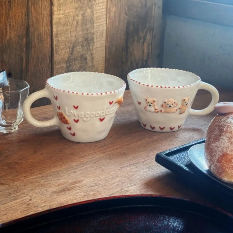 Taza de Cerámica con Relieve "Hand-drawn" - Diseño de Ositos y Corazones