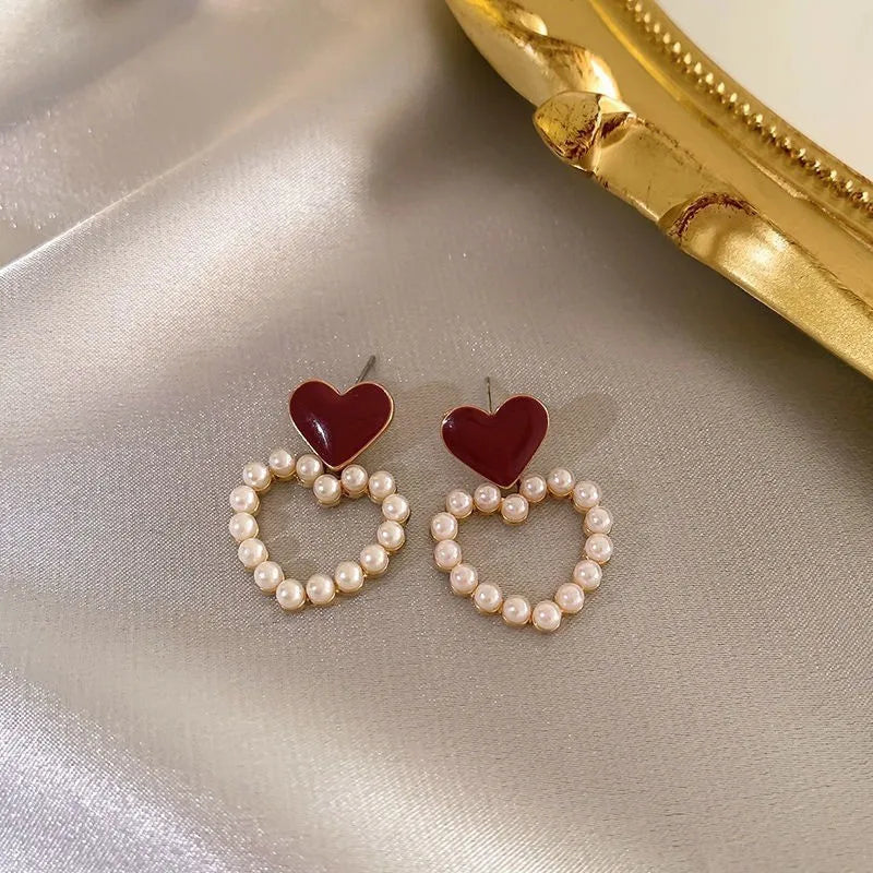 Aretes Elegantes – Joyería para Mujer, Diseño Femenino de Lujo