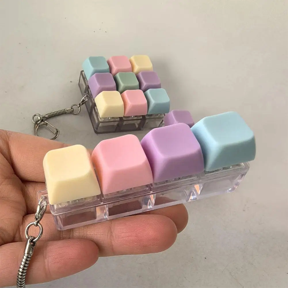 Mini Teclado Antiestrés con Llavero (Fidget Clicker)