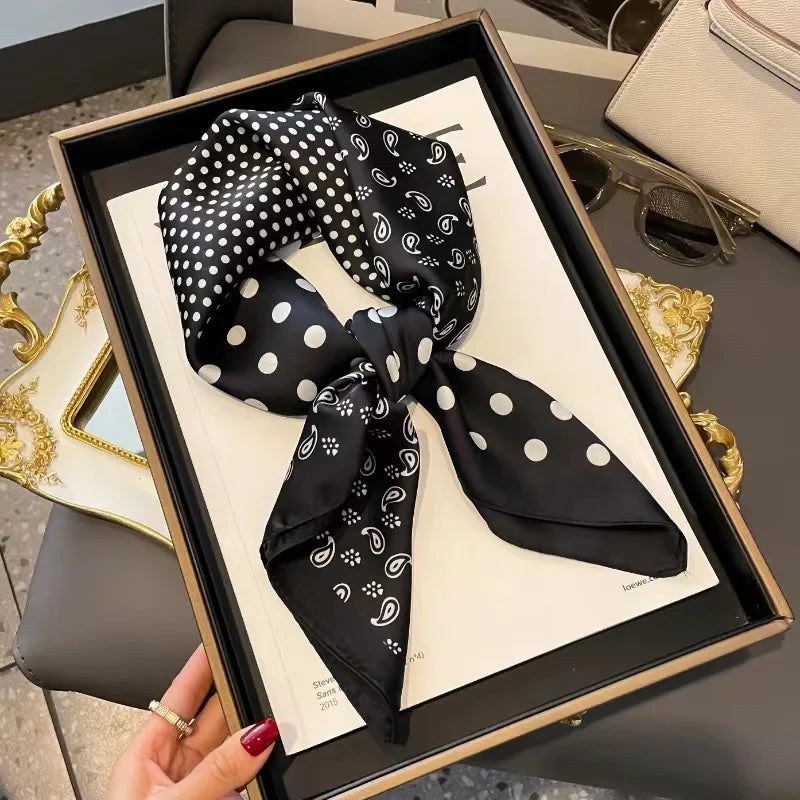 Pañuelo Elegante Tipo Seda Cuadrado para Mujer - Estilo Chic