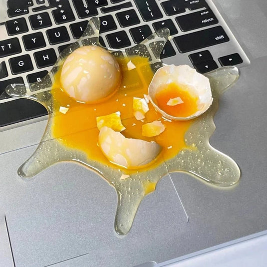Soporte de Celular Huevo Estrellado Hiperrealista - Broma para Escritorio