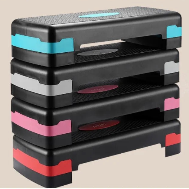 Plataforma de Step Aeróbico con Altura Regulable – Entrenamiento Cardio