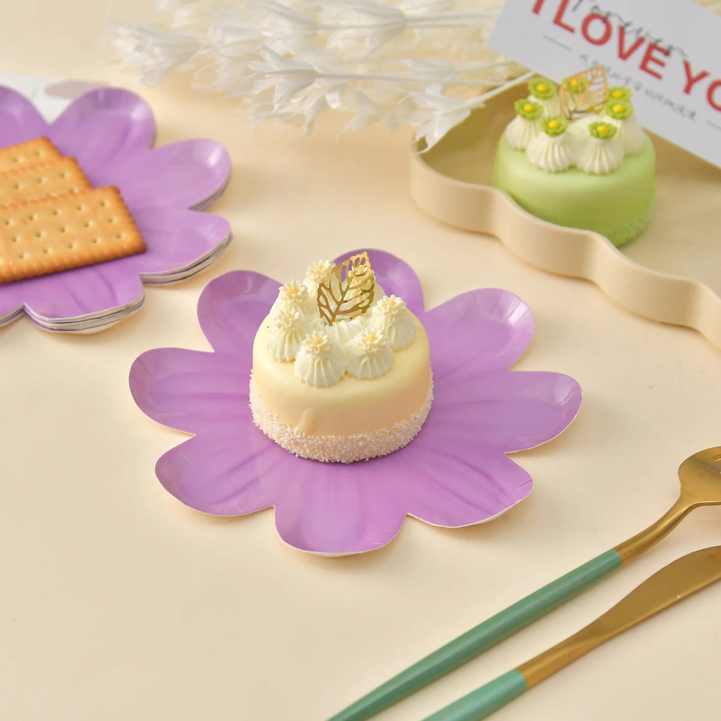 Platos Desechables en Forma de Margarita – Vajilla Floral para Fiesta (10 piezas)