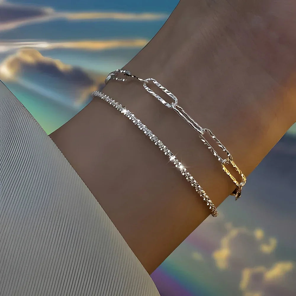 Pulsera Fina con Destellos – Accesorio de Noche, Look Glam