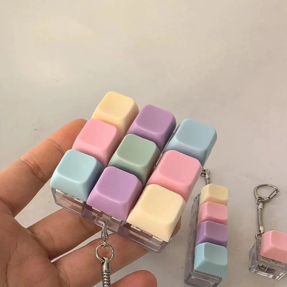 Mini Teclado Antiestrés con Llavero (Fidget Clicker)